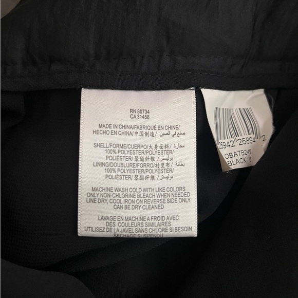 BCBG Maxazria black faux silk shorts sz 6 - Picture 9 of 9